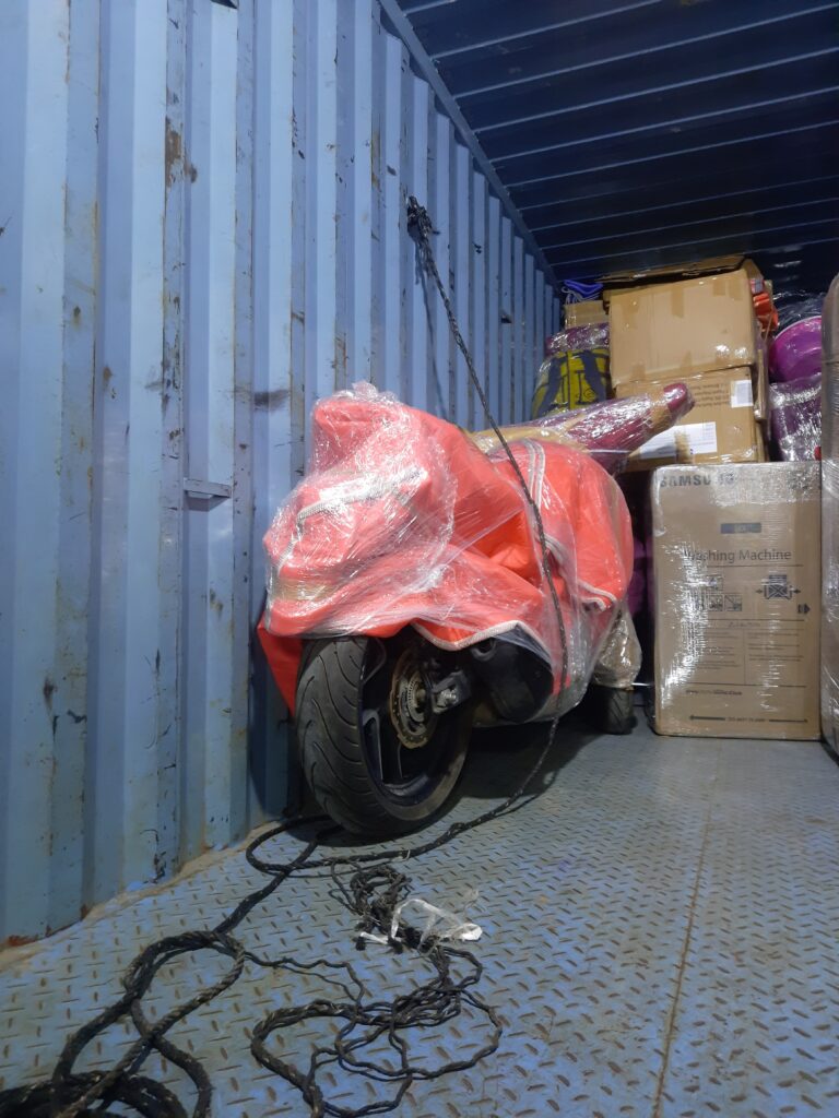 City Connect packers and movers team Storage